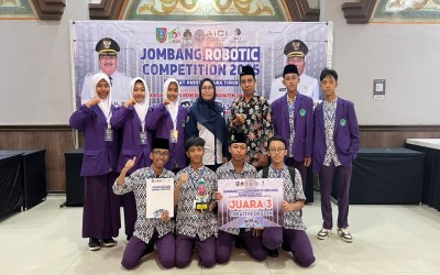 Tim Robotik MAN 4 Jombang PP. Mamba’ul Ma’arif Sabet Juara 3 Robotik Tingkat Jawa Timur