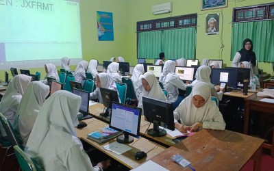 Pelaksanaan ANBK MAN 4 Jombang PP. Mamba’ul Ma’arif Berjalan Lancar dan Tertib
