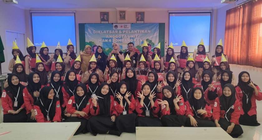 PMI Wira MAN 4 Jombang PP. Mamba’ul Ma’arif Gelar Diklatsar dan Pelantikan Anggota Baru