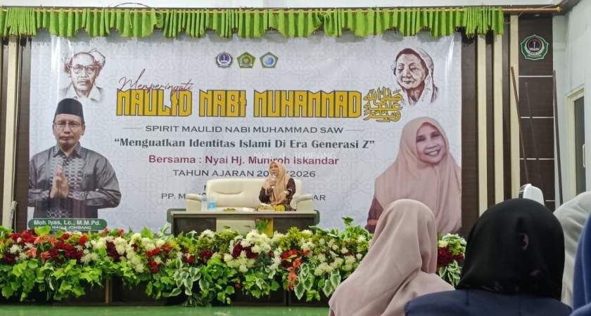 Khidmat dan Meriah, MAN 4 Jombang PP. Mamba’ul Ma’arif Rayakan Maulid Nabi Muhammad SAW