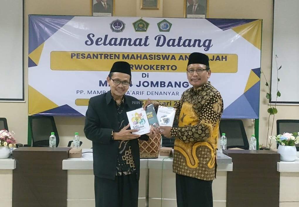 Pesantren Mahasiswa An Najah Dalami Strategi Sukses dan Kurikulum Berbasis Cinta di MAN 4 Jombang