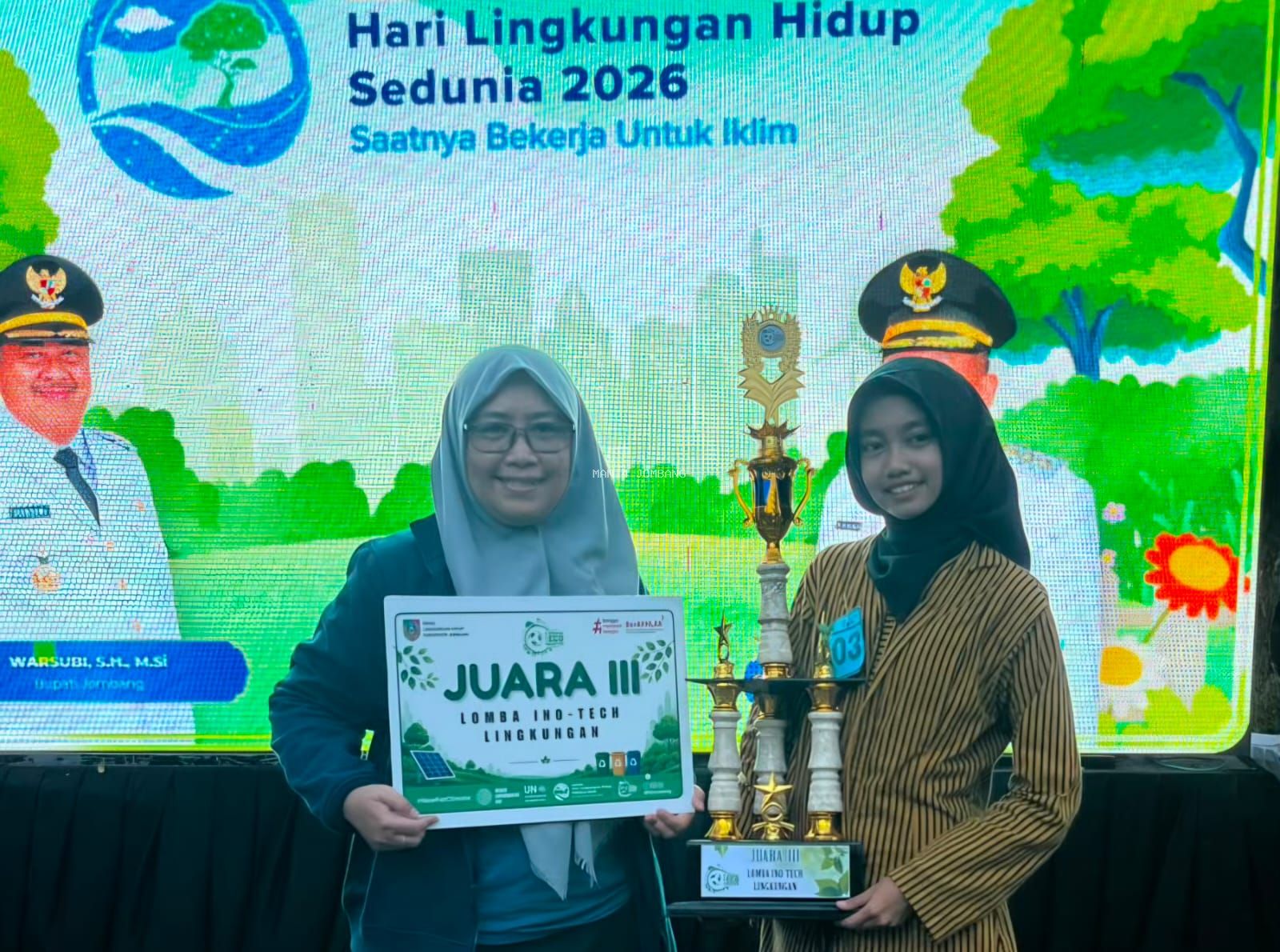 Inovasi Tempat Sampah Pintar TESSA, Antar Murid MAN 4 Jombang Raih Juara 3 JEC 2026
